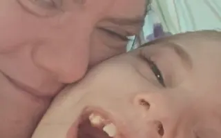 Pomozme bojovníkovi Michálkovi vykročit k prvnímu krůčku a lepší budoucnosti