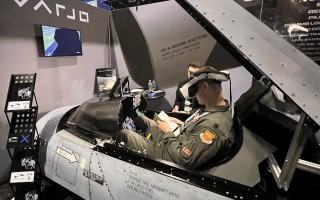 Letecký simulátor F-16 pro Ukrajinu / F-16 flight simulator for Ukraine