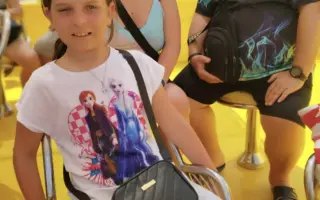 Pro manželku Janu a dceru Adélku po úmrtí manžela a tatínka