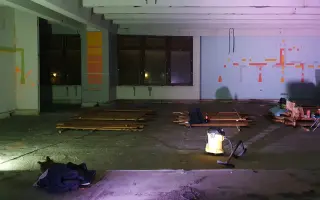 Vlastina Paradox: Z prázdné haly vzniká místo, kde se to hýbe - podpořte nás!