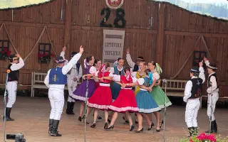 Nové kroje pro děti z Ondrášku