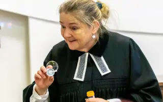 Dodávka nejen pro humanitární pomoc