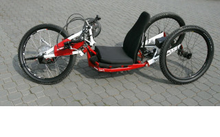 Elektrický handbike pro aktivního vozíčkáře Rudu