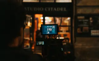 Pomozte nám natočit krátký film Ne tak docela!