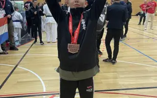 Pomozme Nikolasovi reprezentovat Českou republiku v bojových sportech