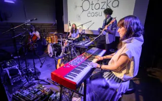 Pomozte kapele OTÁZKA ČASU vydat vysněné debutové album