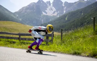 Podpořte mou cestu na Mistrovství světa v downhill skateboardingu