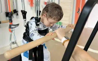 Když psí láska léčí – rok canisterapie pro Dominička