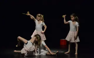 Pomozte roztančit Most