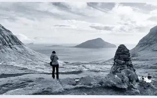 Kniha utkaná z vlny, trávy a deště – Wool, Wind and Waves: Faerské ostrovy