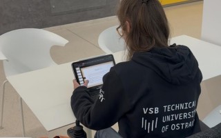Pomozme studentce Barči k novému sportovnímu vozíku a účasti na turnajích
