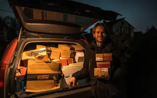 POŠLI AUTA NA UKRAJINU