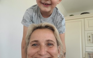 Pomozte nám zachránit naši maminku a babičku vnoučatům