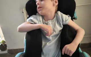 Pomozme bojovníkovi Michálkovi vykročit k prvnímu krůčku a lepší budoucnosti