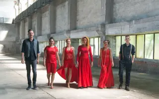 Yellow Sisters slaví 20 let - podpoř nové album Labyrint hlasů