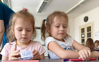 Angličtina pro ukrajinské děti