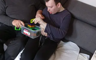 Pomozme mladému muži s Dravetovým syndromem radovat se každý den