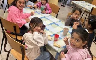 Pozvi děcka na snídani - Snídaně pro děti, které ji doma nemají