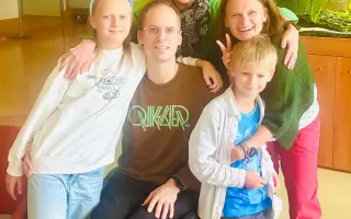 Pomoc pro Edu po vážném pádu – návrat k rodině a soběstačnosti
