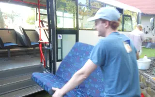 Podpořte s námi studentské divadlo!