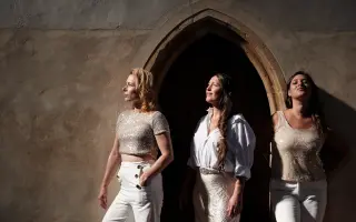Yellow Sisters slaví 20 let - podpoř nové album Labyrint hlasů