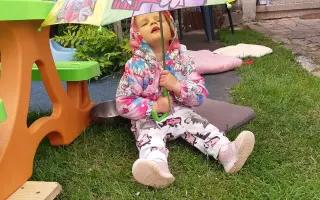 Pomozte Lilince začít chodit