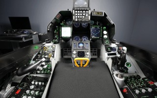 Letecký simulátor F-16 pro Ukrajinu / F-16 flight simulator for Ukraine