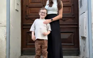 Mari: Kluk, co obehrál smrt, hledá cestu k „NORMÁLNU“