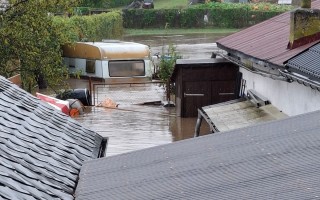 Pomoc tátovi žijícímu v Branticích, kterému povodeň kompletně vytopila dům