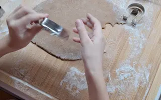 Pomoc pro nepohyblivou mámu Radku s nesnesitelnými bolestmi