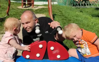 Dokončení domova pro tři děti po rodinné tragédii