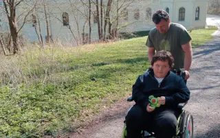Každý krok se počítá - postavíme  Matyho na vlastní nohy