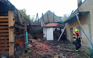 Domov po požáru - pomoc Veronice.