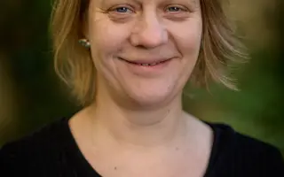 Pořiďte si knihu Saši Uhlové o přístupu českého státu k ukrajinským uprchlíkům