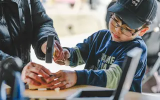 Vánoční WoodTruck – pojďte s námi přivézt RADOST DĚTEM PO CELÉ ČR