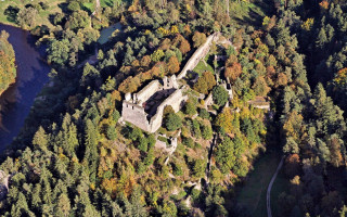 Středověký skvost Dívčí Kámen touží po opravě. Zachraňte ho společně s námi!