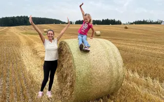 Pomoc pro nepohyblivou mámu Radku s nesnesitelnými bolestmi