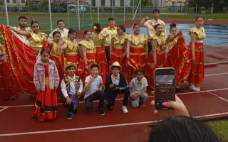 Devleskere somnakune čave — aby děti mohly tančit