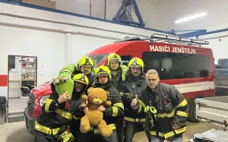 Veřejná sbírka na reprezentativní prapor dobrovolných hasičů Jenštejn