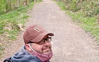Pomoc s doplatkem na elektrický vozík a opravou nepojízdného auta