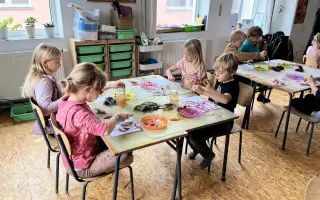 OTEVŘENÁ školní zahrada a školní hřiště