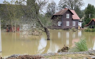 Voda vzala hodně, my můžeme vrátit naději - pomoc pro Širokou Nivu