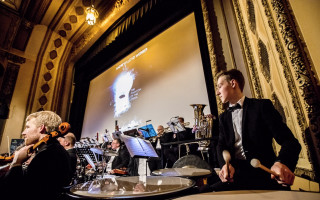 Pražský filmový orchestr chce zase žít a hrát pro vás