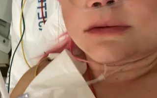 Pomoc pro mámu, které se rozpadají kosti a nechce se vzdát