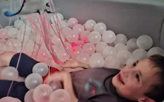 Pomozme Tádovi držet krok s bráchou