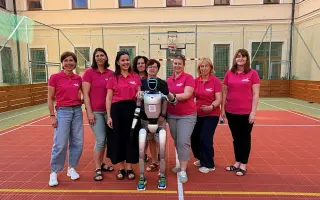 Společně vraťme humanoidního robota do škol.
