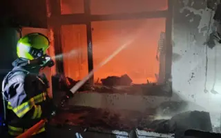 Nový začátek pro rodinu z Skleného: Pomoc po požáru