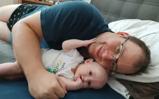 Tatínek se už nevrátil domů – pomozme Viki a její mamince postavit se znovu na nohy