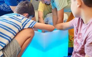 „Hra, kde je každý vítěz“ aneb pomůcky a hry pro děti s autismem