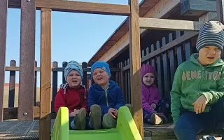 Auto pro šestičlenou rodinu se dvěma autistickými dětmi